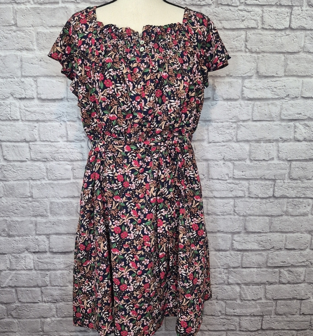 Draper James Dress Navy Floral Ruffle Sleeves Tie Belt Smocked Top Women's Sz XL - Picture 3 of 10